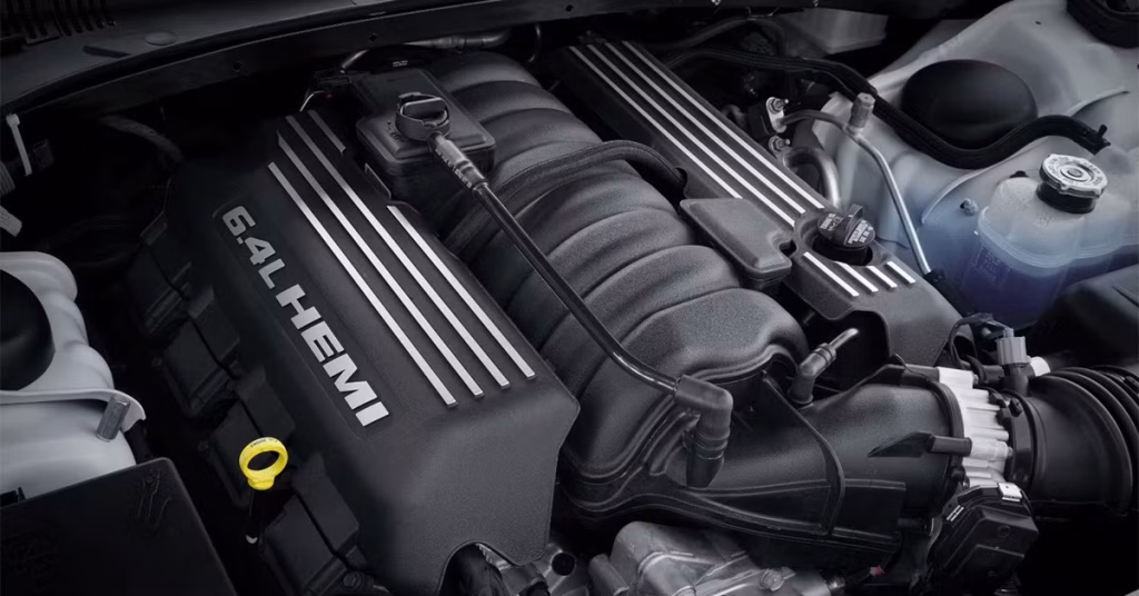 Chrysler 6.4 Liter HEMI Apache V8 Chrysler 6.4 Liter HEMI Apache V8