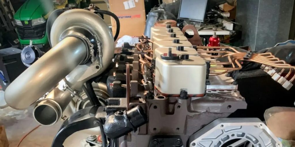 Cummins 5.9L 12 Valve Turbo Diesel (6BT) Cummins 5.9L 12 Valve Turbo Diesel (6BT)