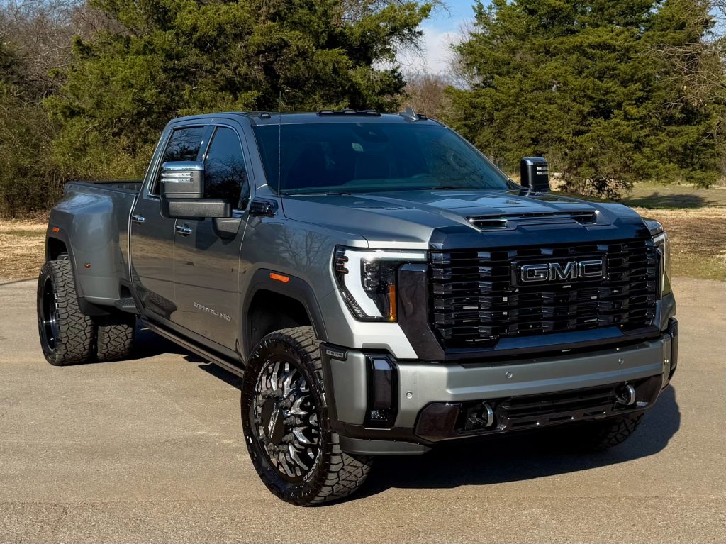 GMC Sierra 3500HD Denali Ultimate