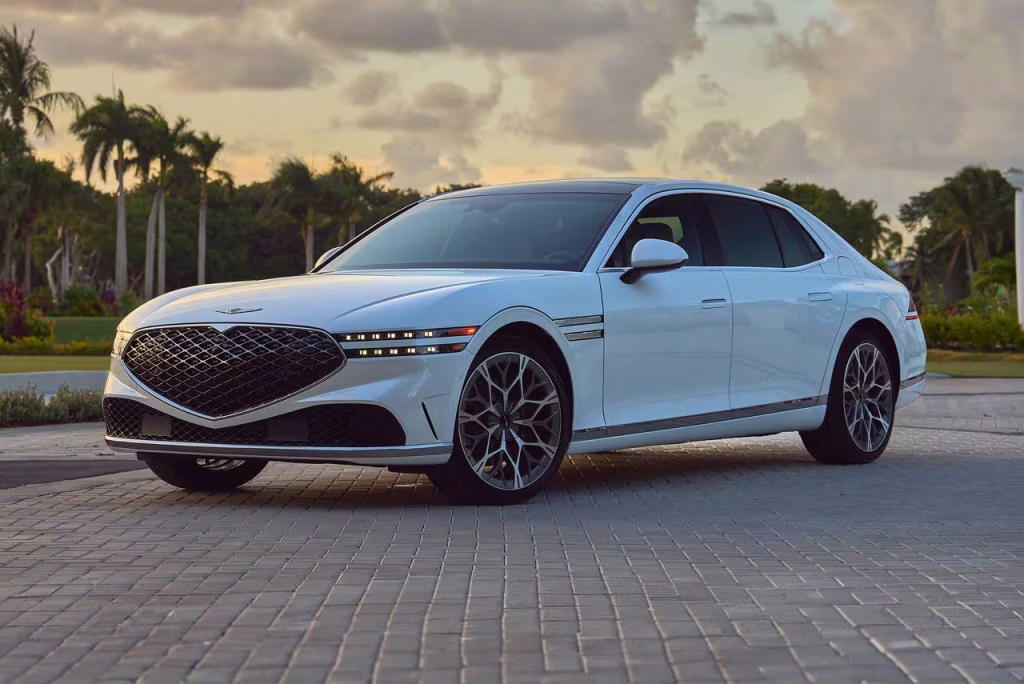 Genesis G90