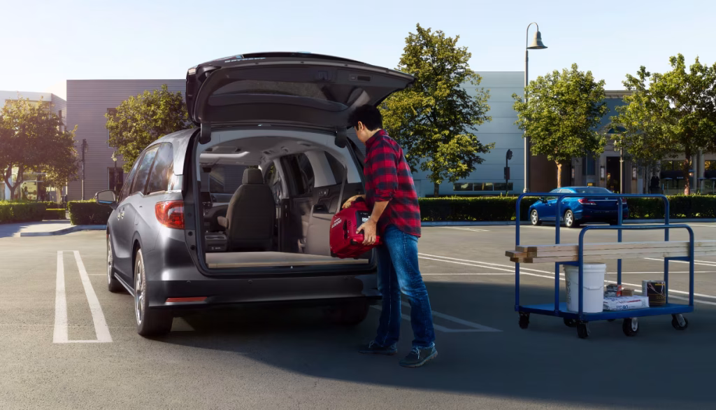 Hands Free Power Tailgate Makes Loading Easier Hands Free Power Tailgate Makes Loading Easier
