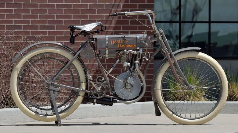 Harley Davidson Strap Tank Motorcycle