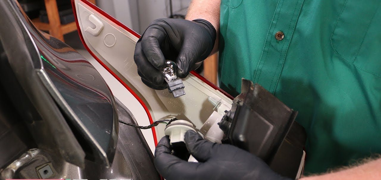 Headlight, brake light, or turn signal bulb replacement job