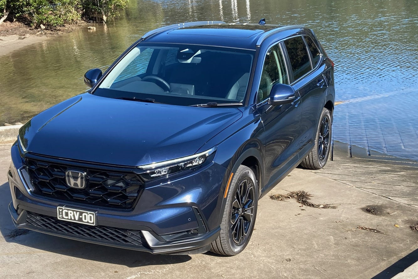 Honda CR V (LX) Honda CR V (LX)