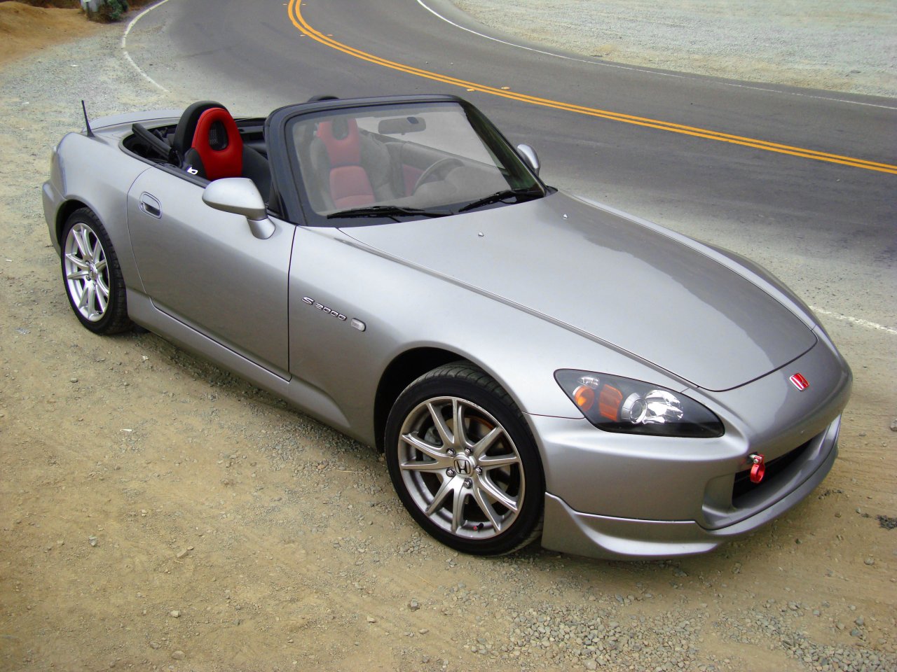 Honda S2000 (AP2) Honda S2000 (AP2)
