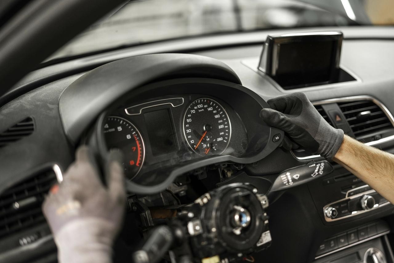 How Digital Odometer Manipulation Actually Works