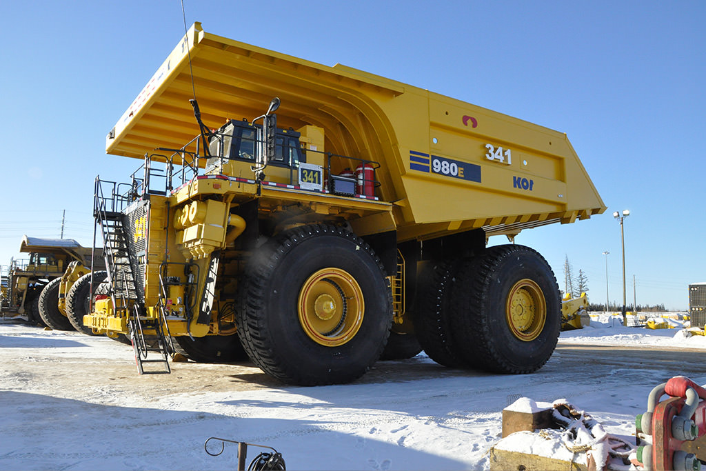 Komatsu 980E 4 Mining Truck