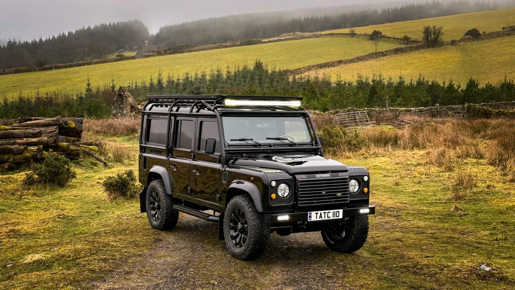 Land Rover Defender 110