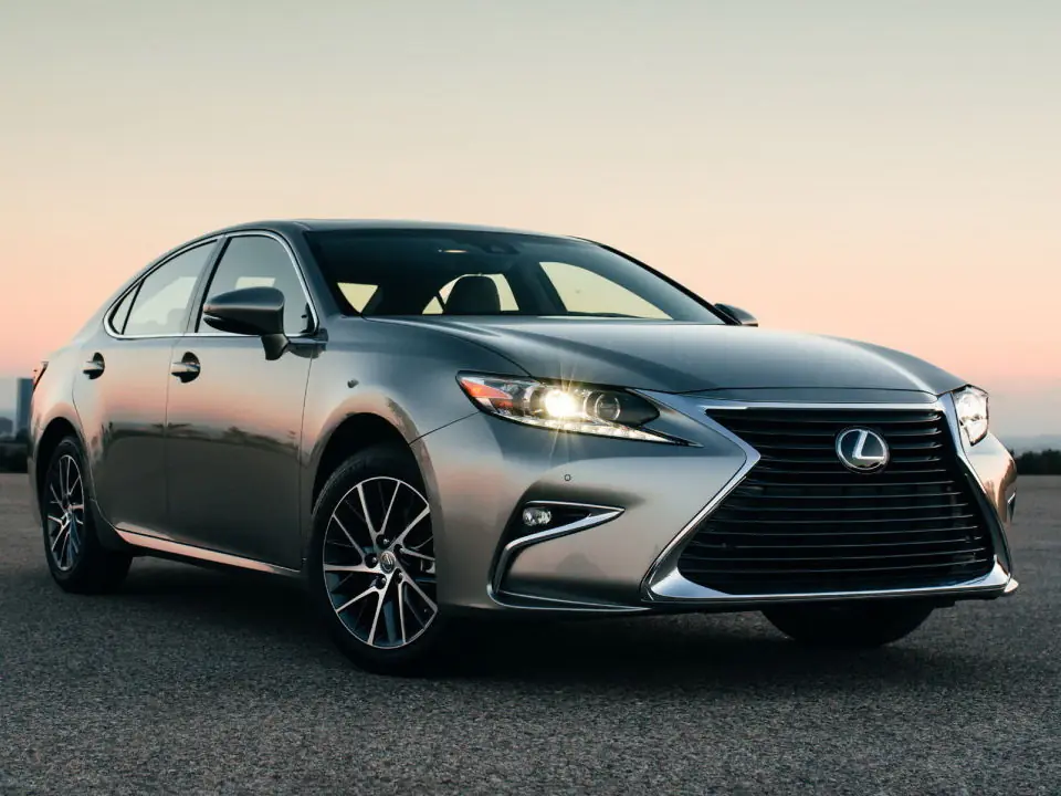 Lexus ES 350 (XV60) Lexus ES 350 (XV60)