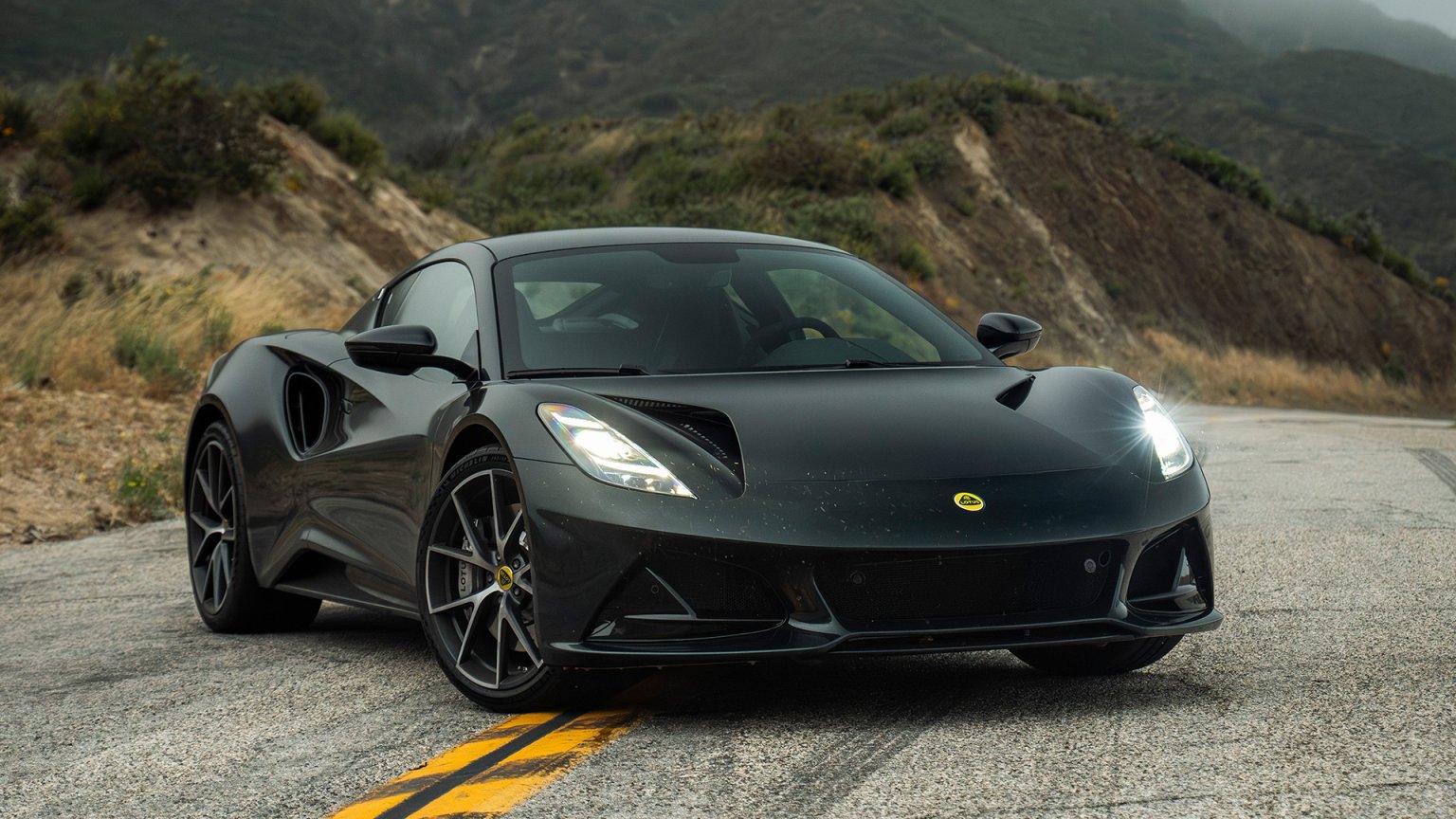 Lotus Emira