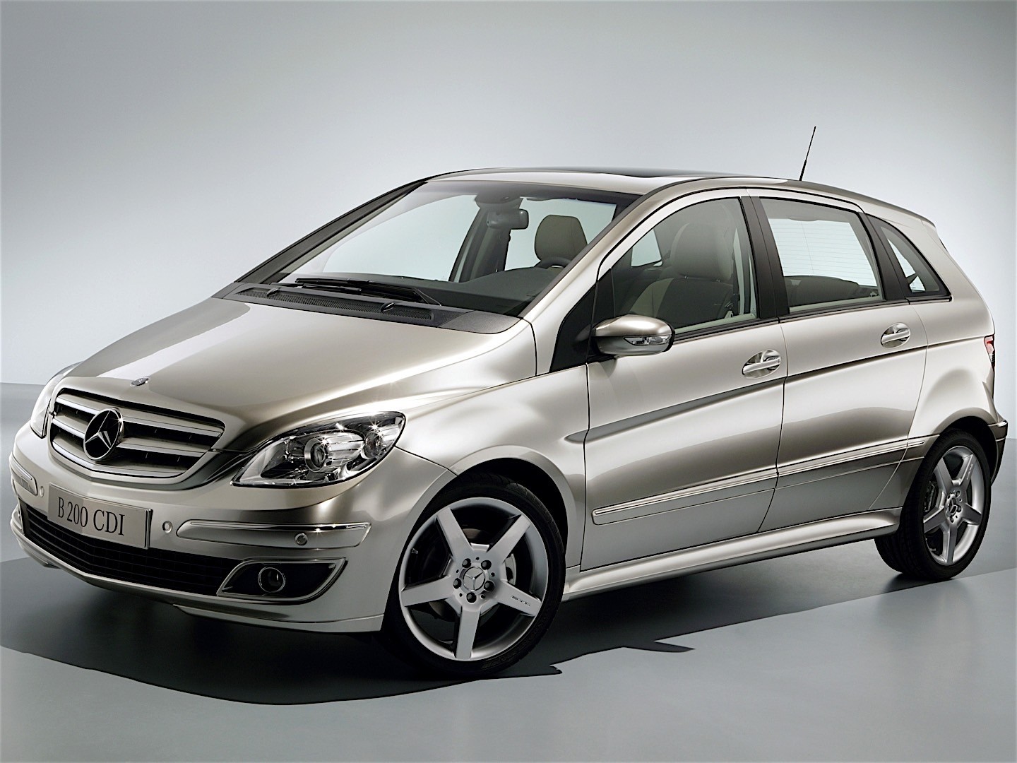 MERCEDES BENZ B Klasse W245 311 44