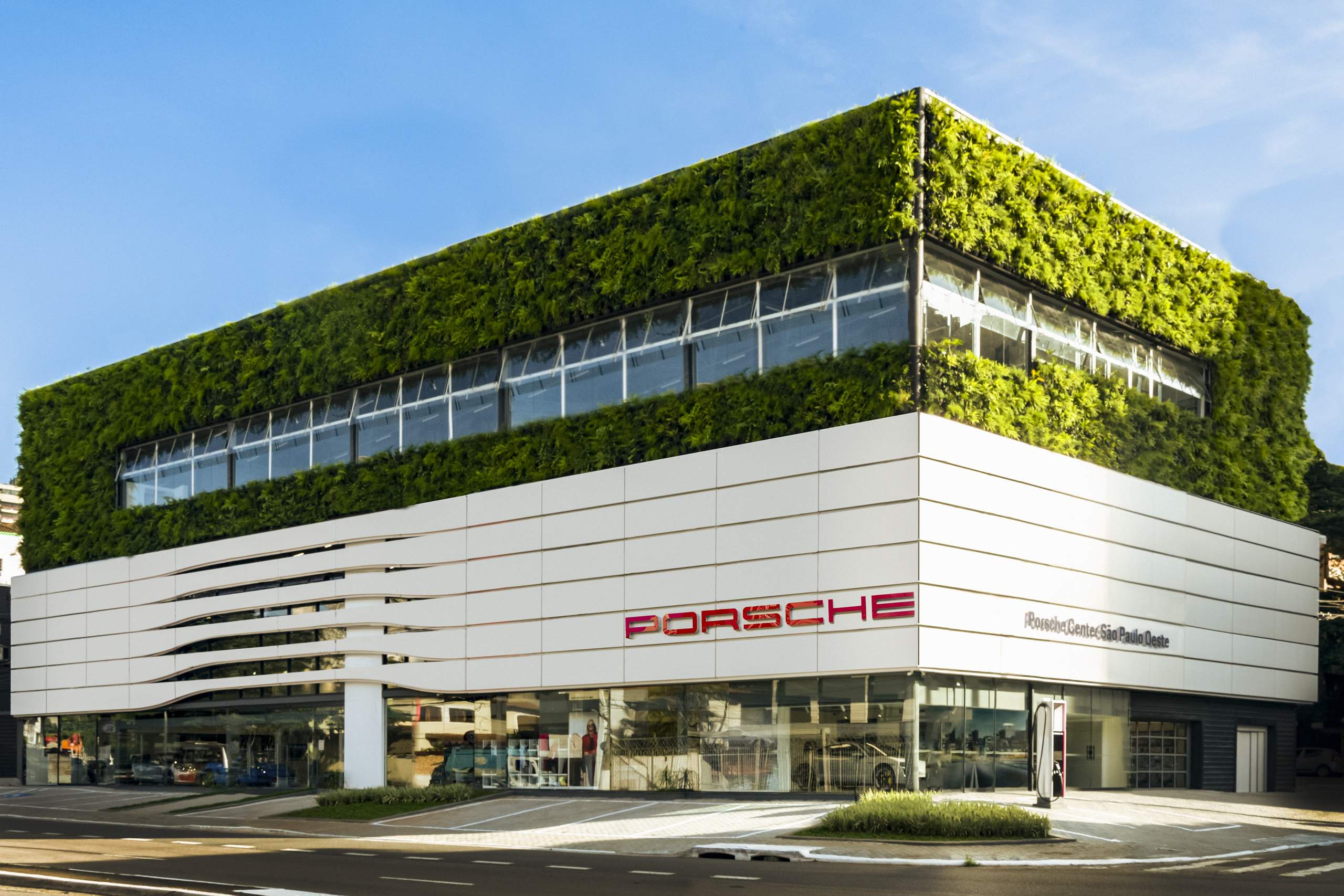Porsche Plans Up to 5,000 More Job Cuts as Global Restructuring Deepens