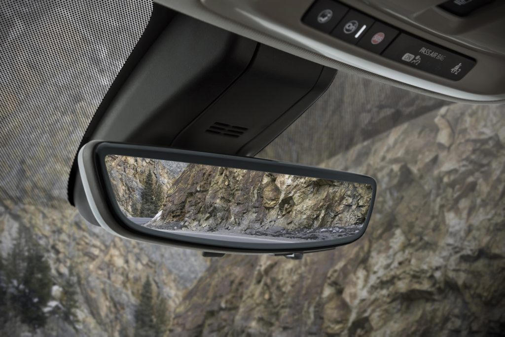 Rear Camera Mirror Provides an Unobstructed View Rear Camera Mirror Provides an Unobstructed View
