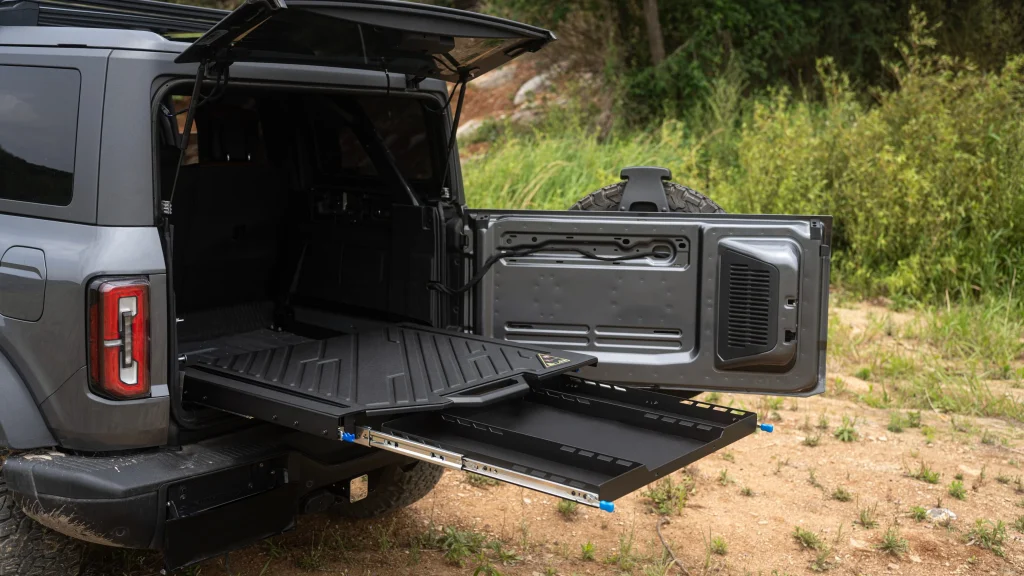 Slide Out Tailgate Work Surface Slide Out Tailgate Work Surface
