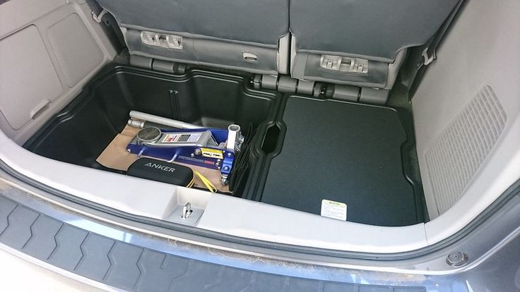 Smart Storage Compartments Keep the Cabin Organized Smart Storage Compartments Keep the Cabin Organized