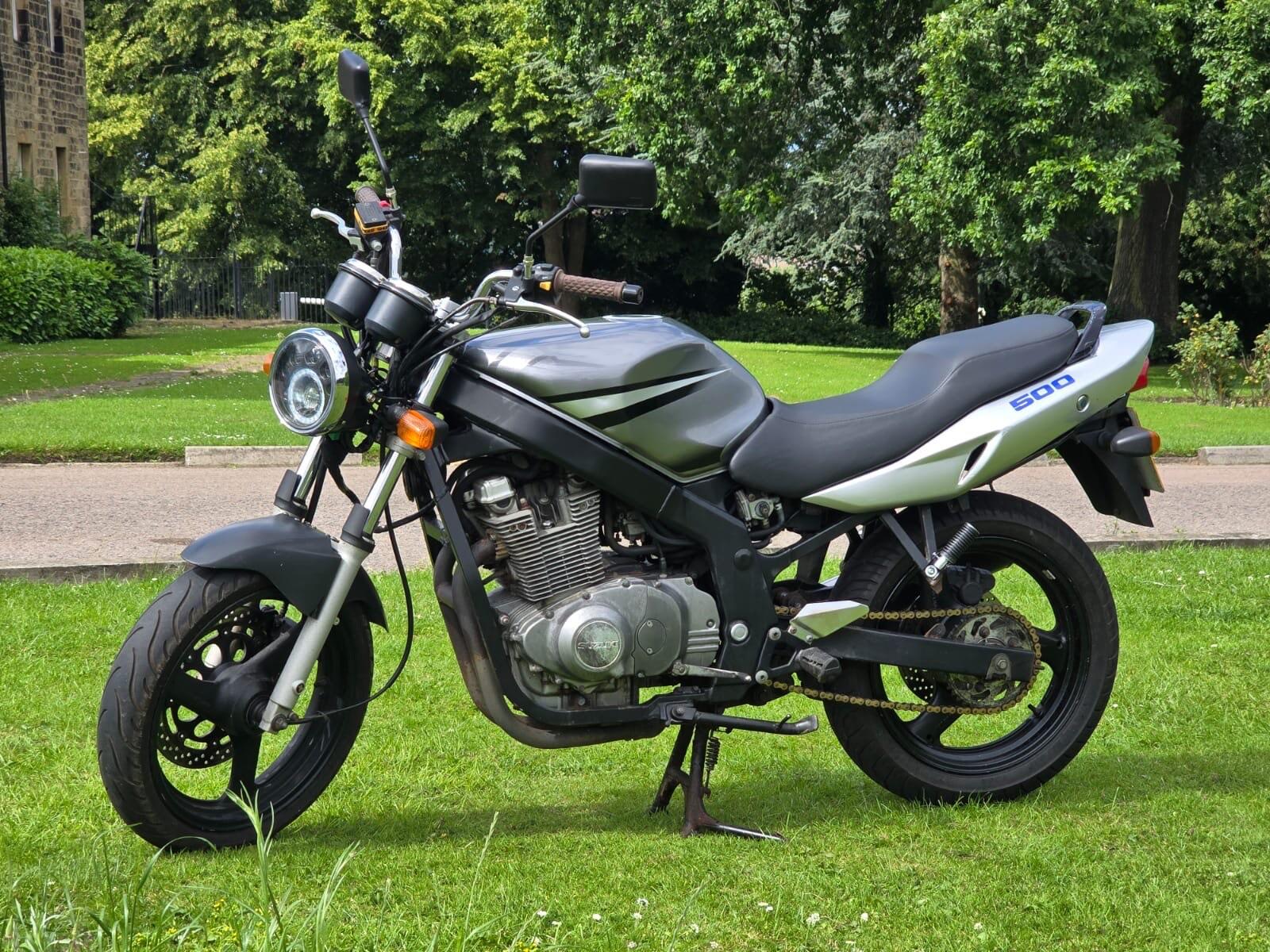 Suzuki GS500
