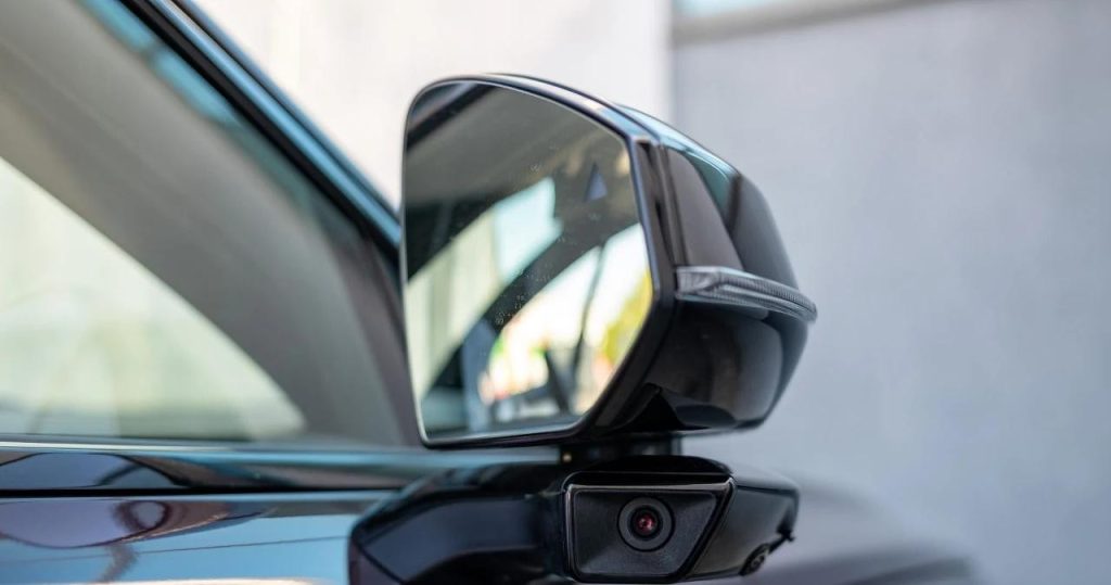 The Camera Revolution Inside Your Mirror