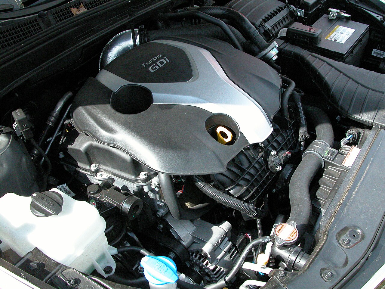 Theta II GDI engine