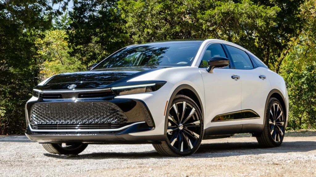 Toyota Crown Hybrid