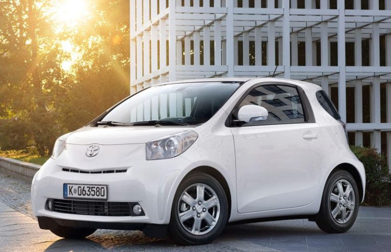 Toyota iQ