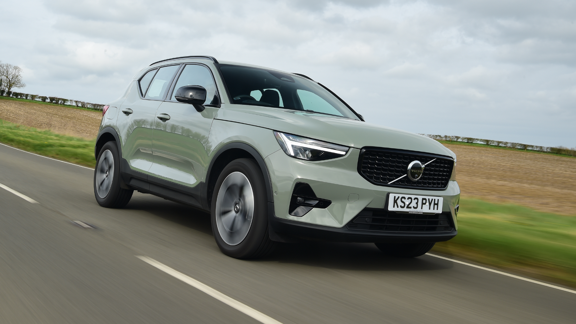 Volvo XC40 (Core) Volvo XC40 (Core)