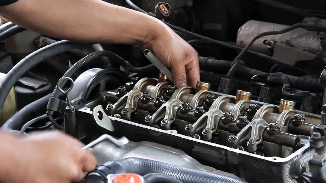 vehicle's engine vehicle's engine