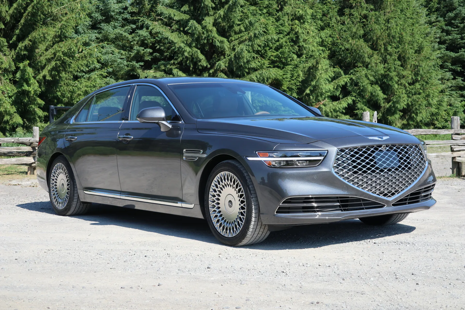2020 Genesis G90