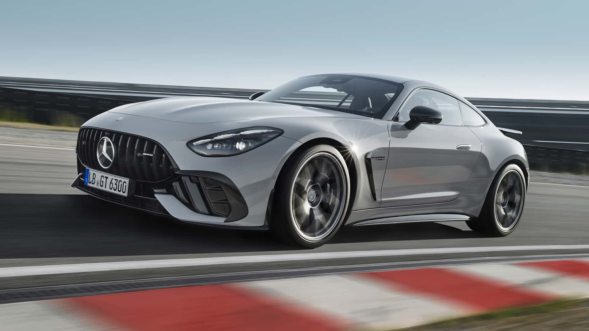 2025 Mercedes-AMG GT 63