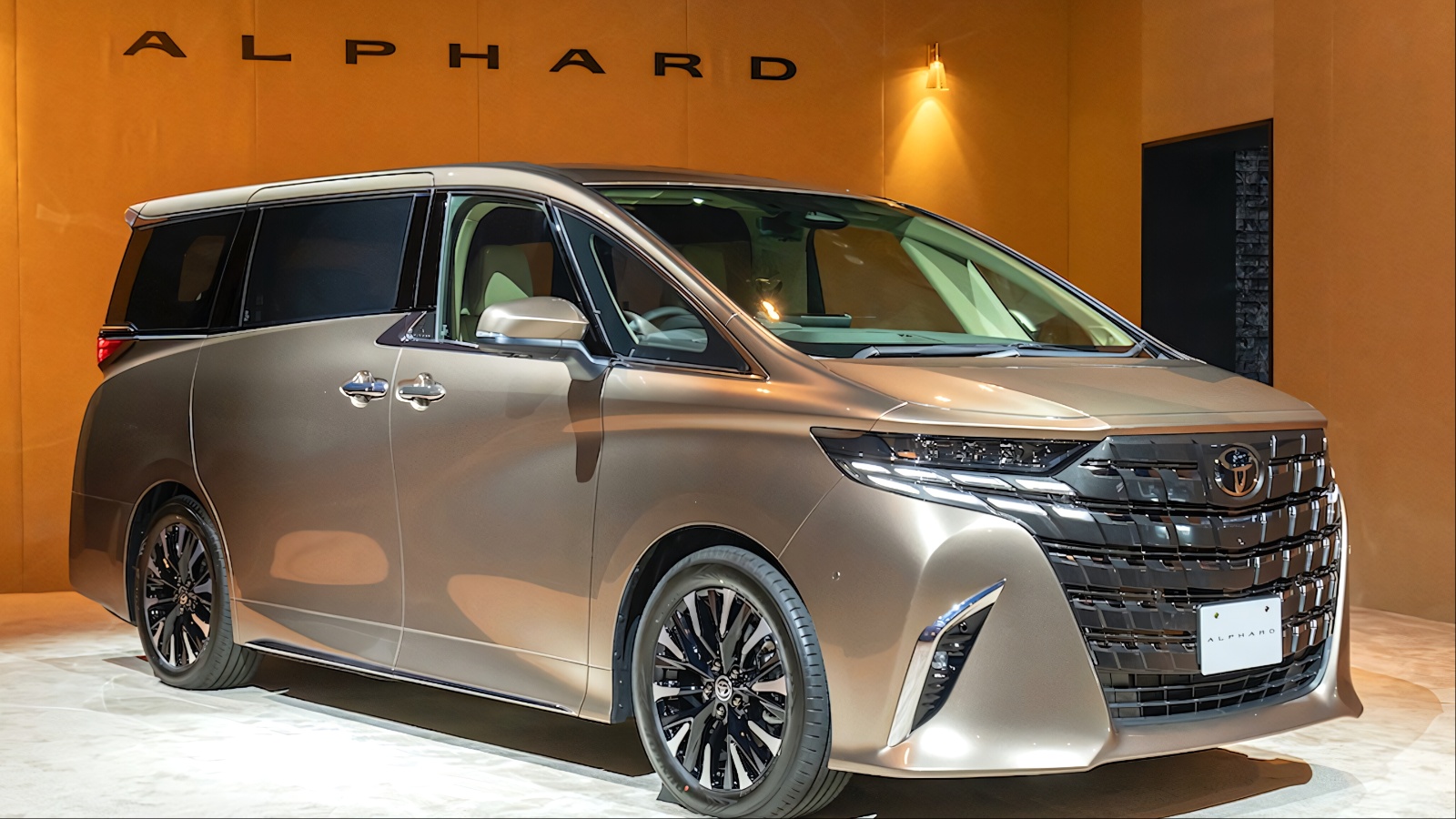 2026 Toyota Alphard Executive Lounge PHEV