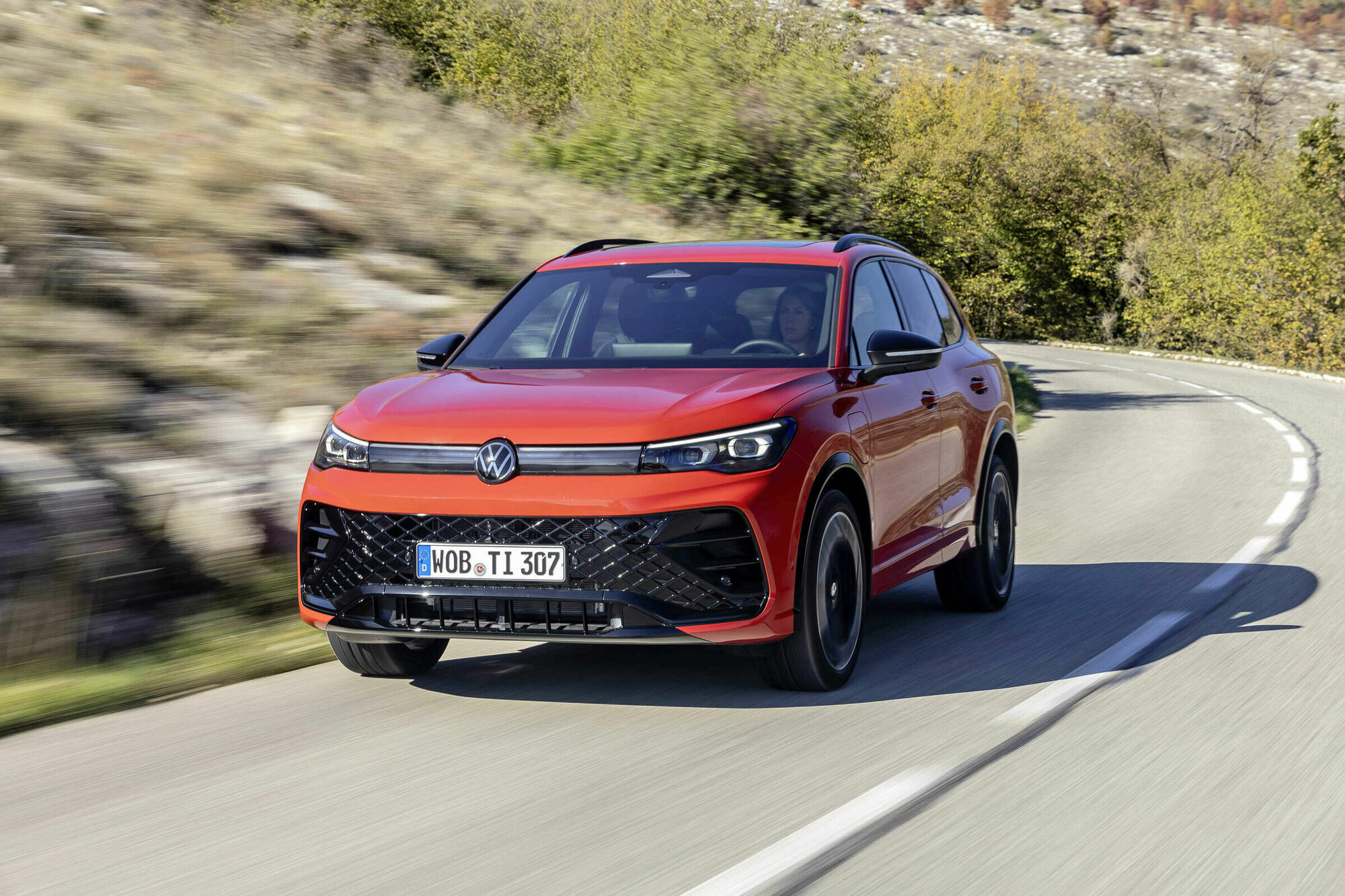 2028 Volkswagen Tiguan Hybrid