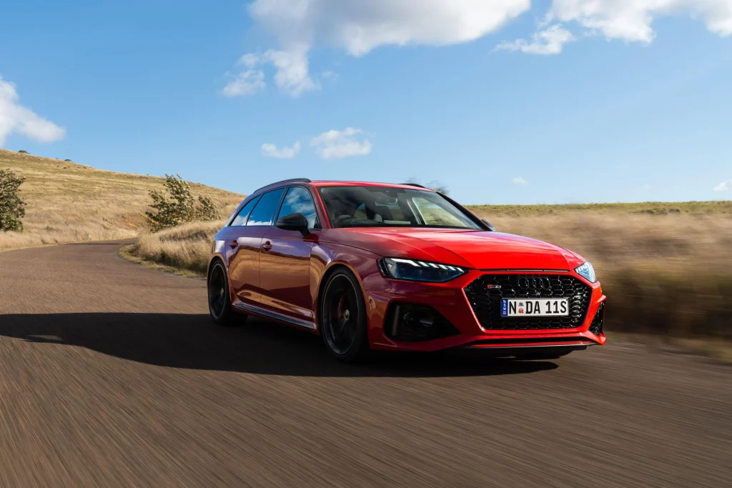 Audi RS 4 Avant Competition Plus (2025) Audi RS 4 Avant Competition Plus (2025)