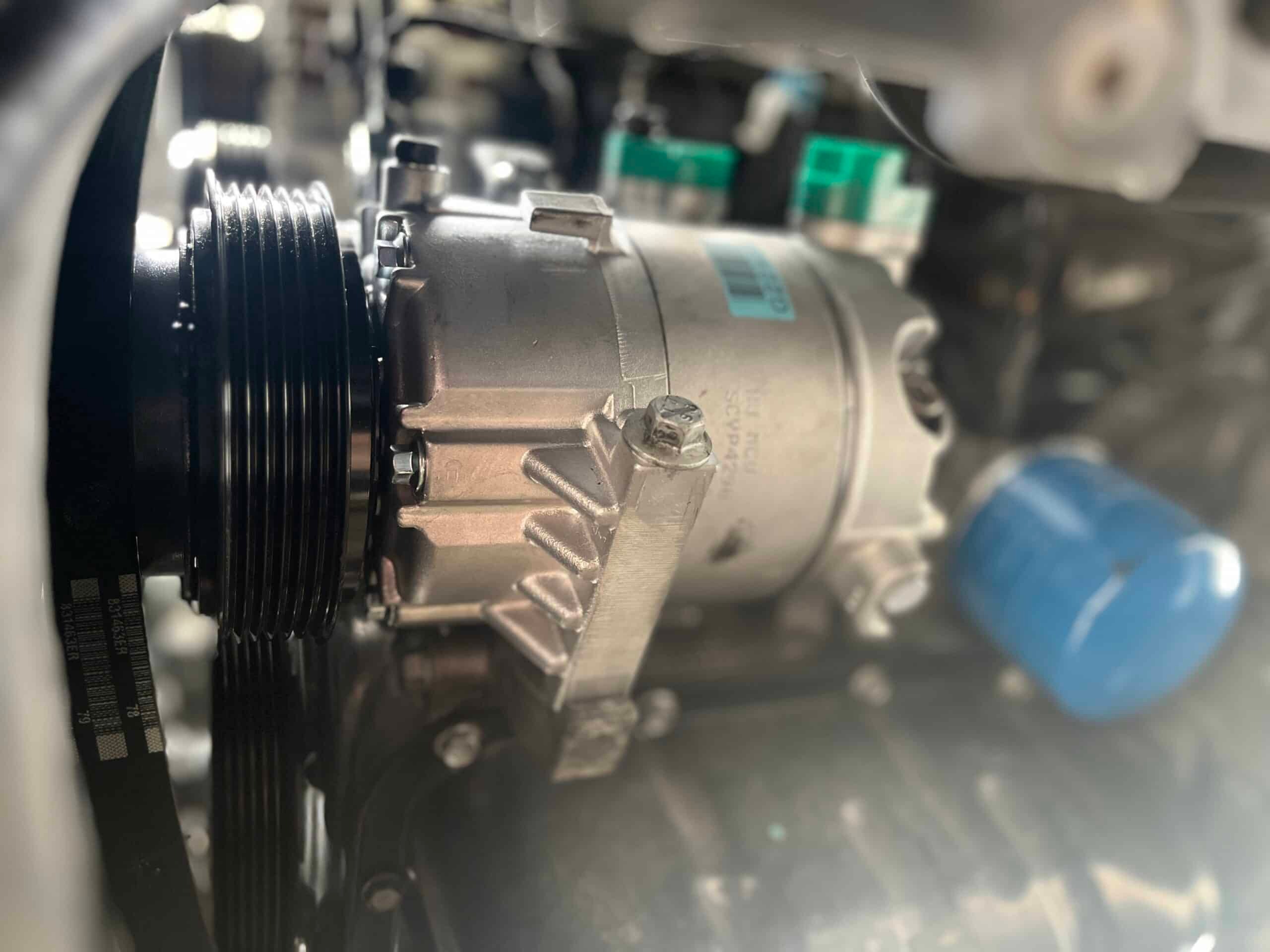 Automotive air conditioning compressor