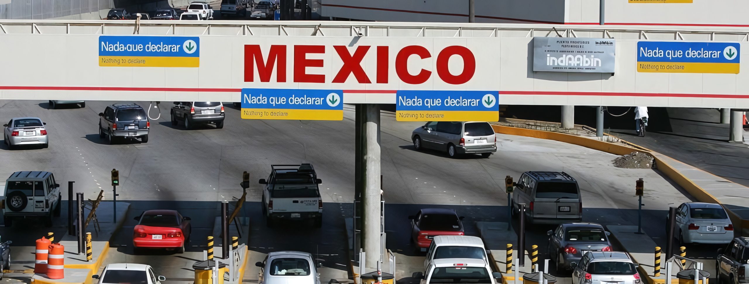 Busy Mexico border