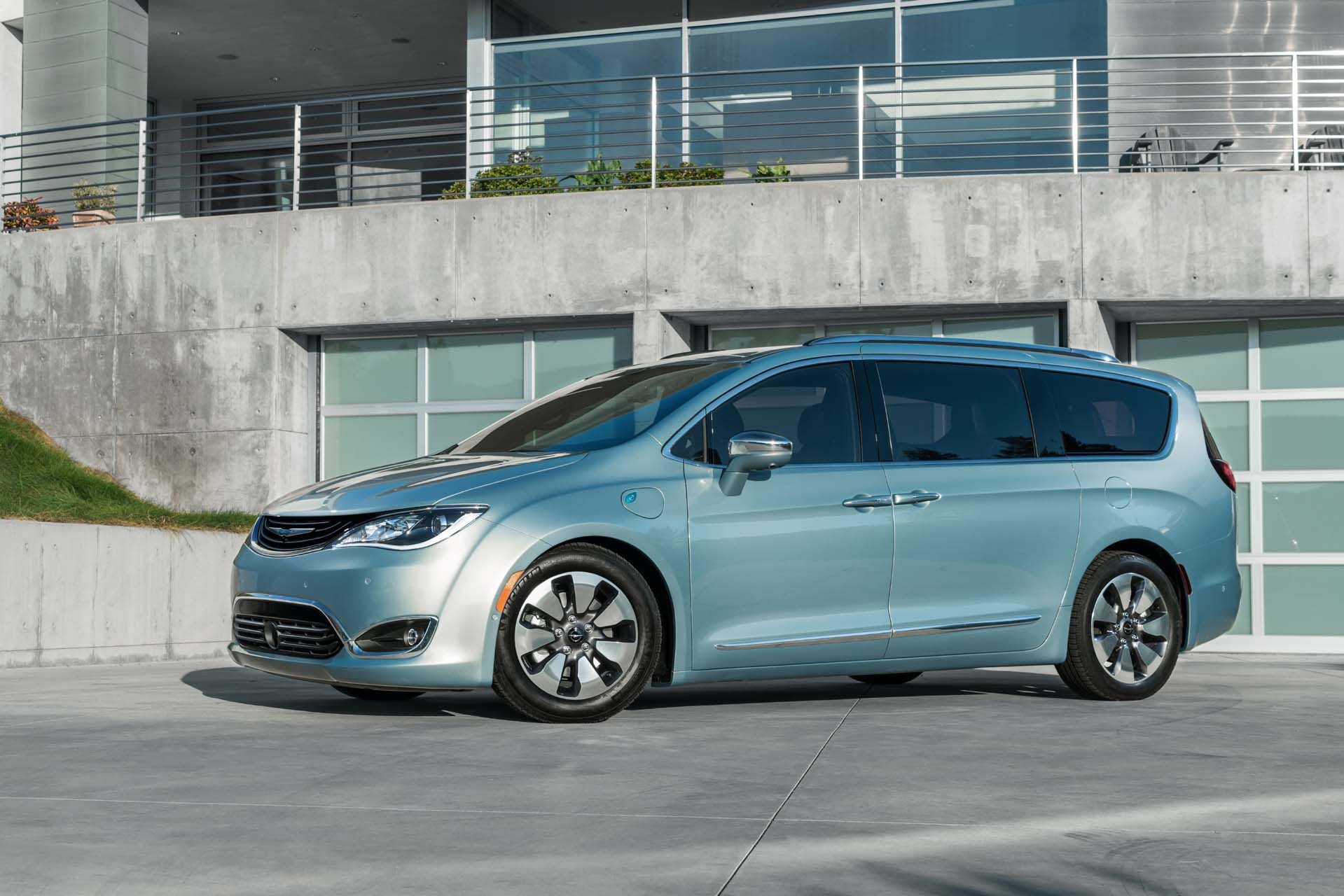 Chrysler Pacifica Plug-in Hybrid