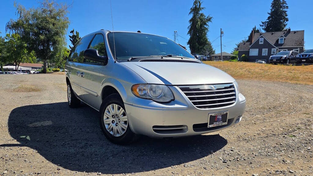Chrysler Town & Country (2005 2007)