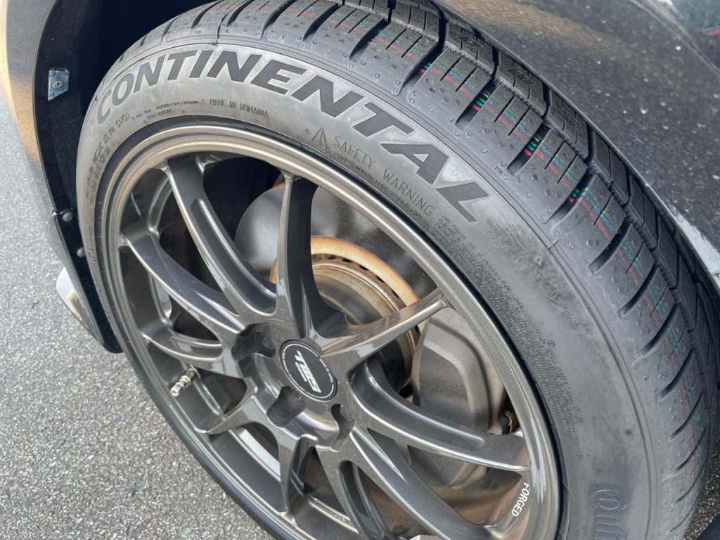 Continental ExtremeContact DWS06 Plus