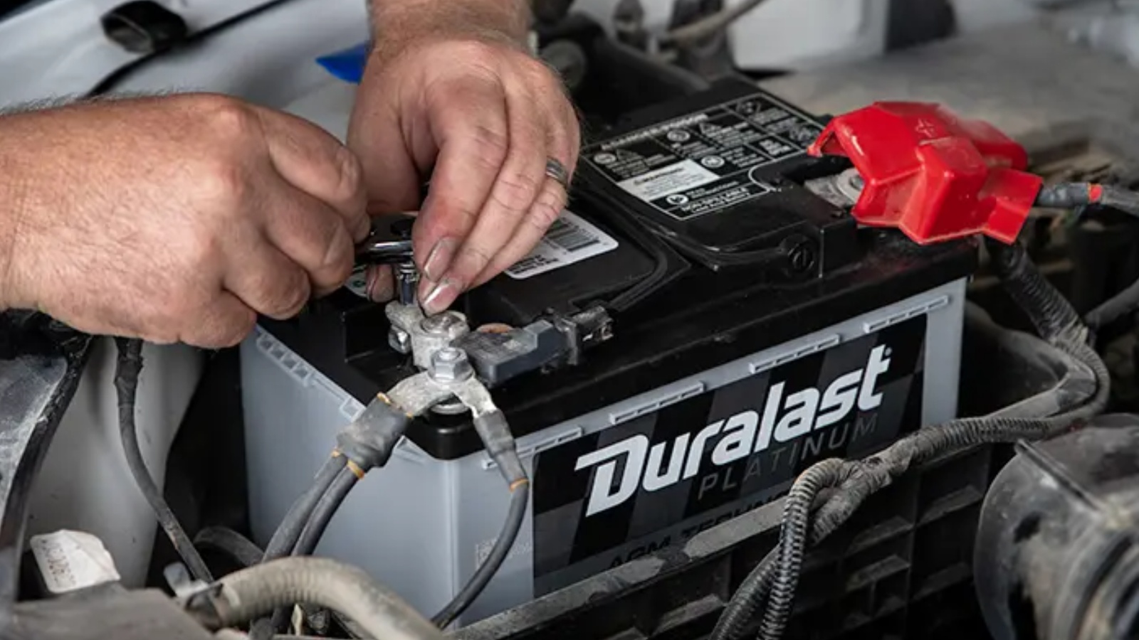 Disconnecting or Replacing the Battery to Reset Engine Data