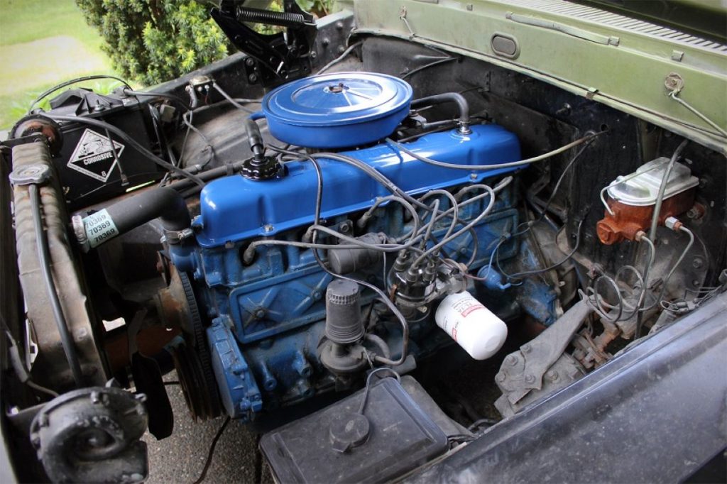 Ford 300 (4.9-Liter) Inline-Six