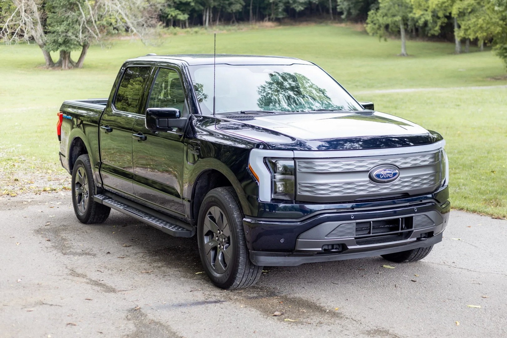 Ford F-150 Lightning Lariat