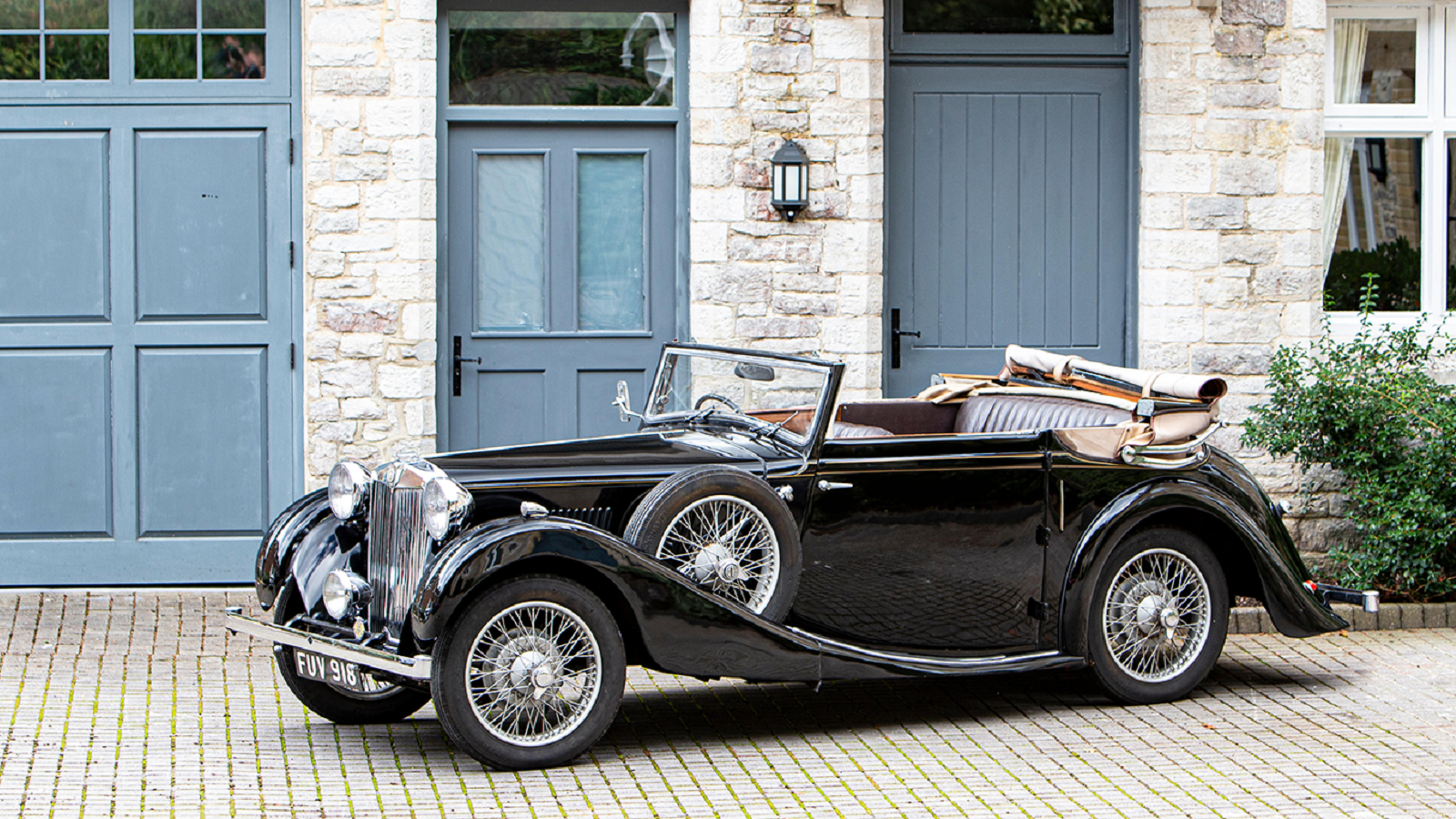 Full-Size Convertible Sedan