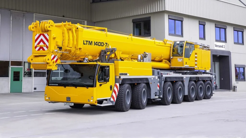 Heavy-Duty Mobile Cranes