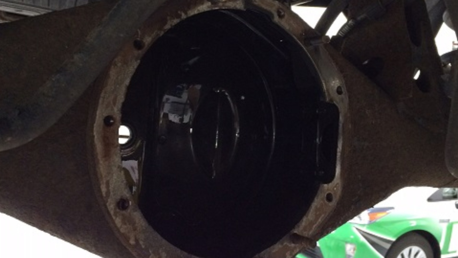 Howling or Whining From the Rear Differential