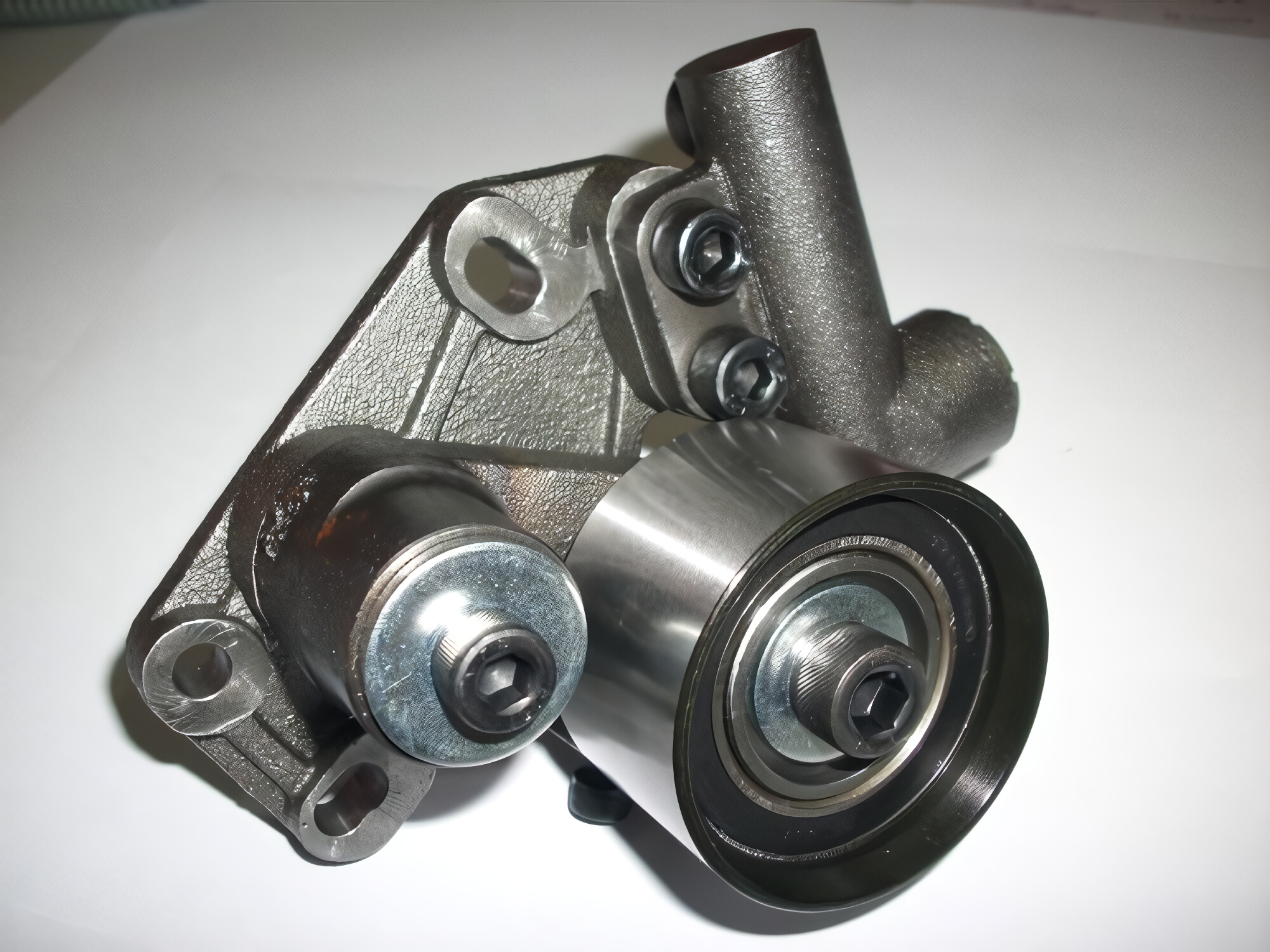 Hydraulic Timing-Belt Tensioner