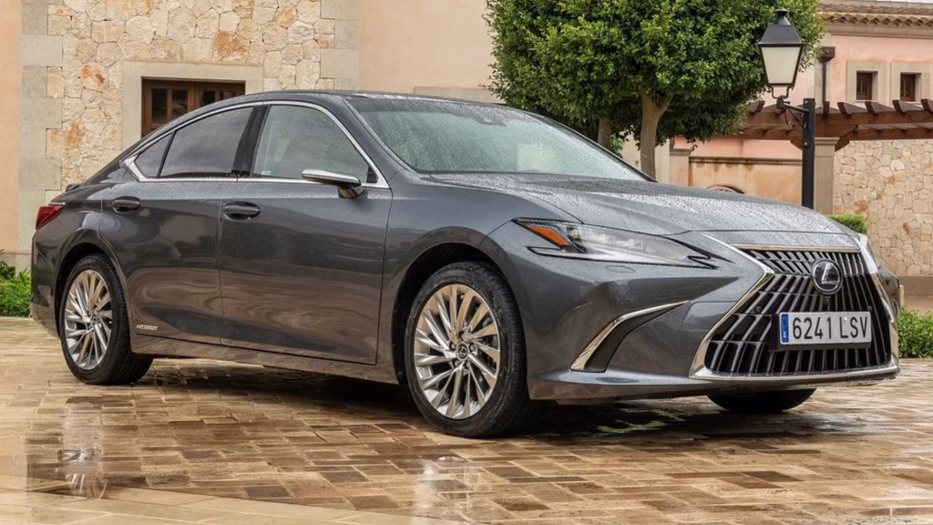 Lexus ES