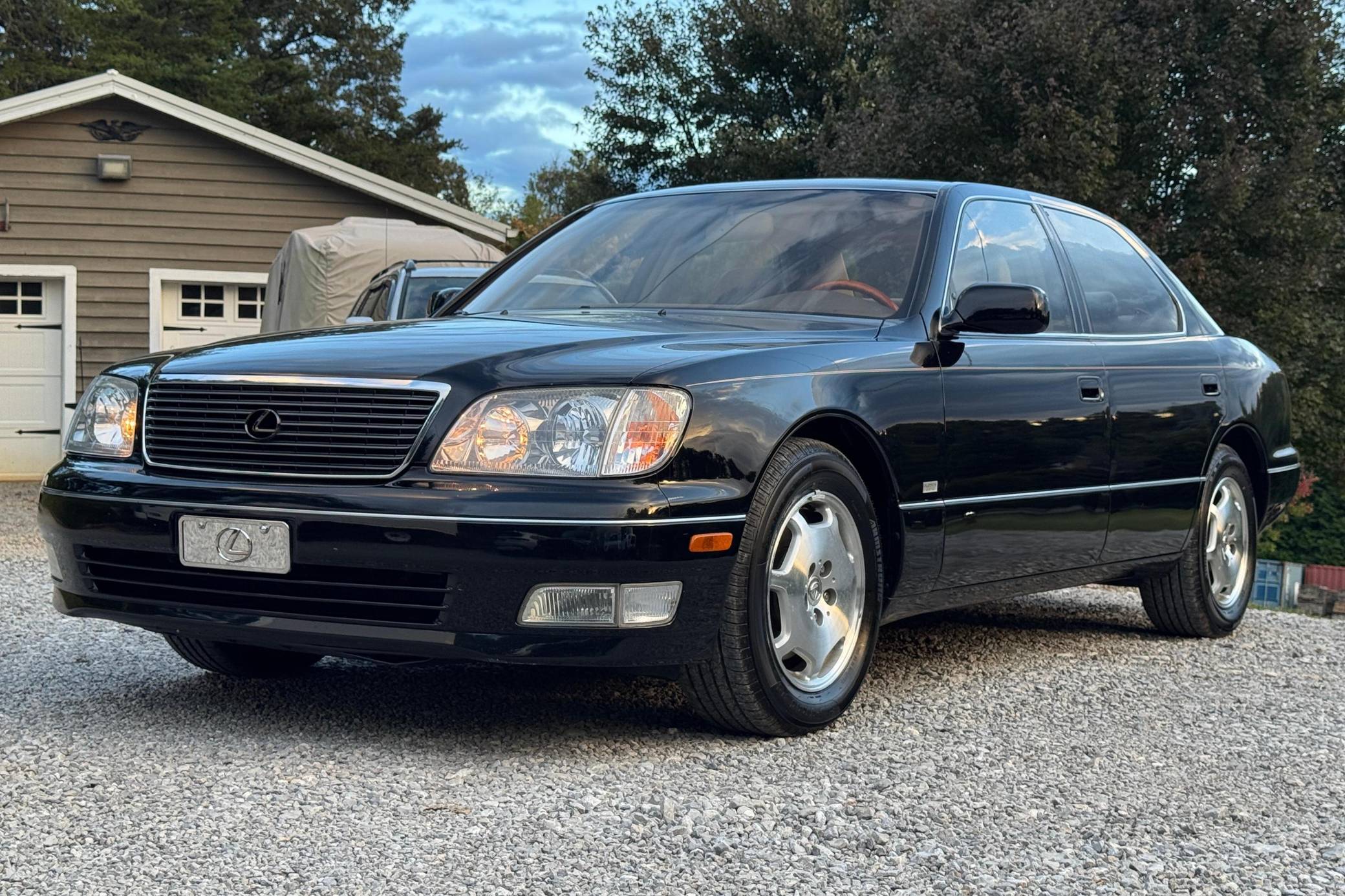 Lexus LS 400 (Second Generation)