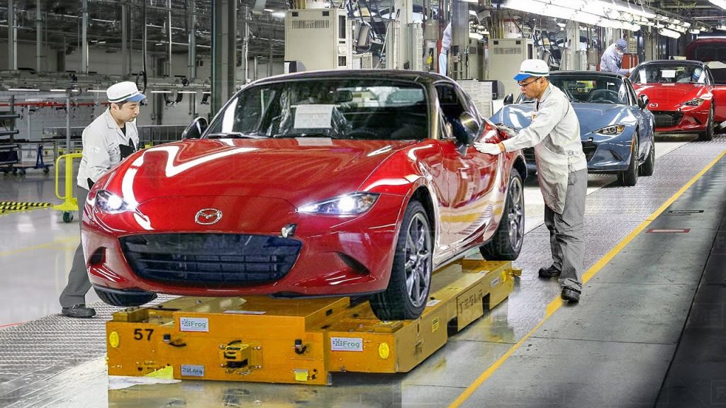 Mazda Drops the 181-HP 2.0-Liter Engine From the MX-5 in the UK