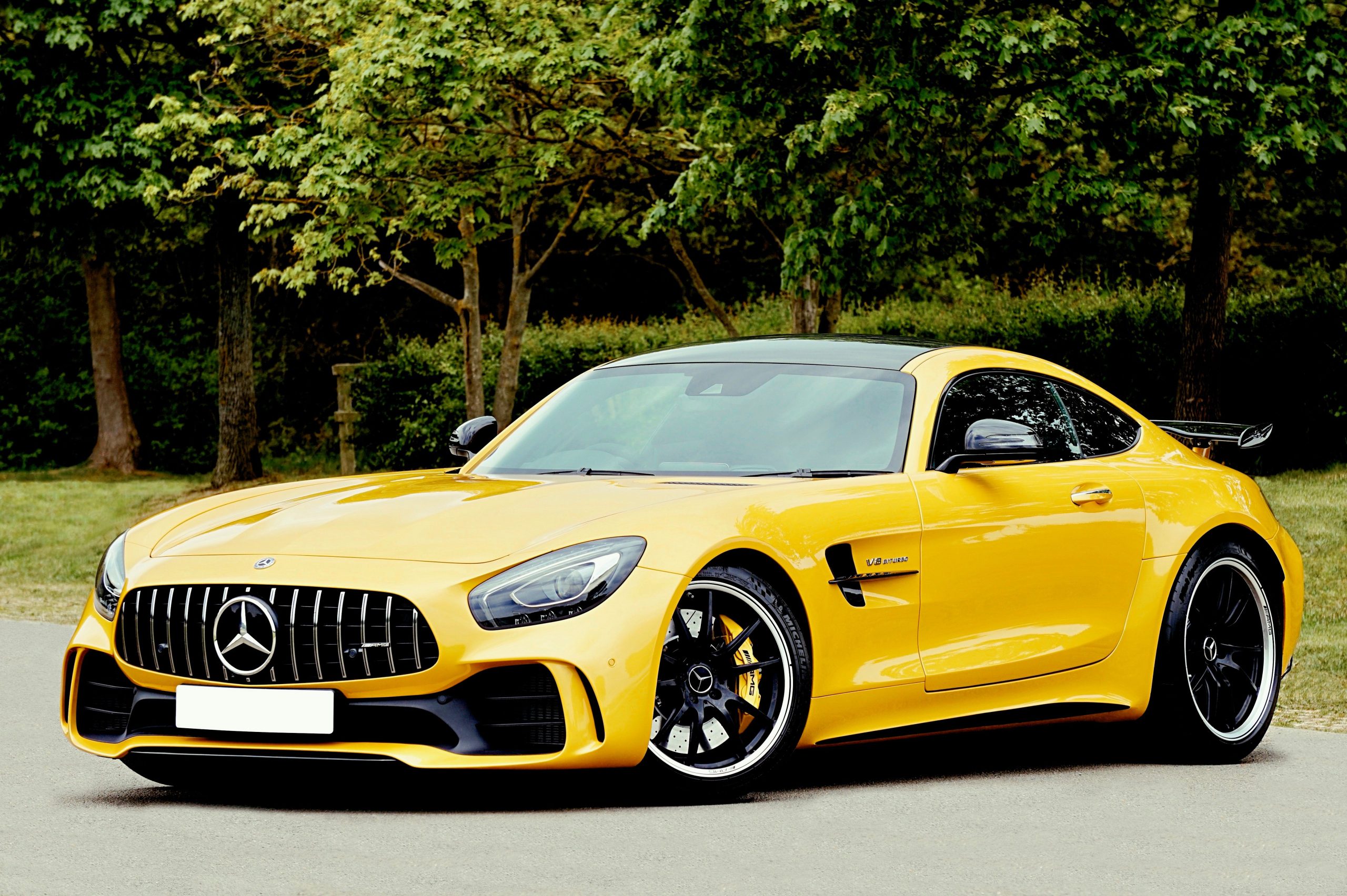 Mercedes AMG GT R in Solarbeam Yellow