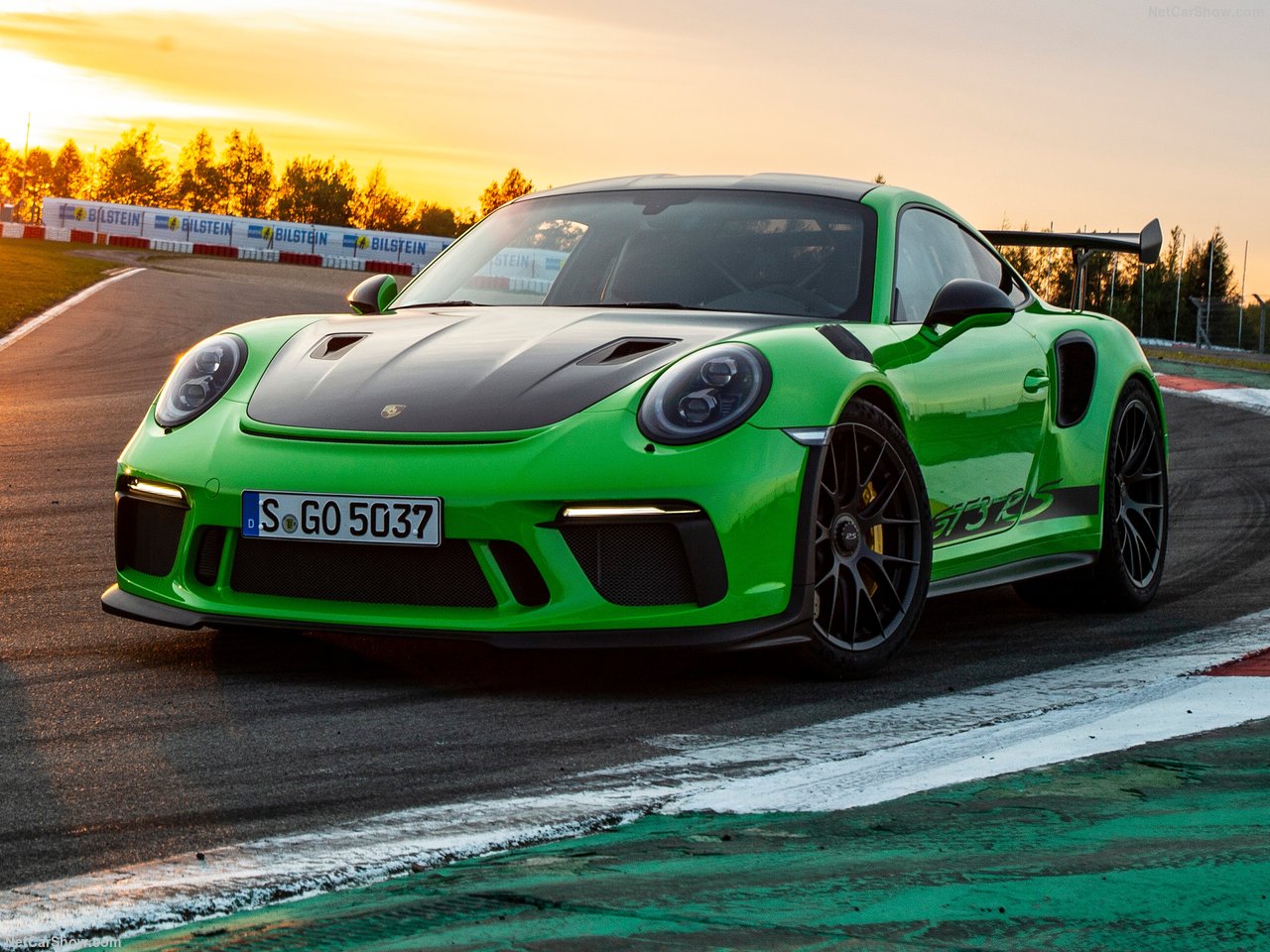 Porsche 911 GT3 RS with Weissach Package4