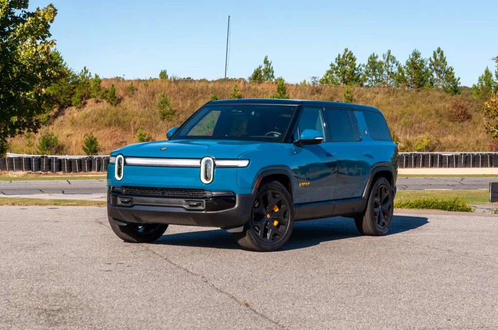 Rivian R1S