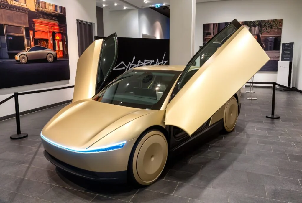 Tesla Cybercab Robotaxi